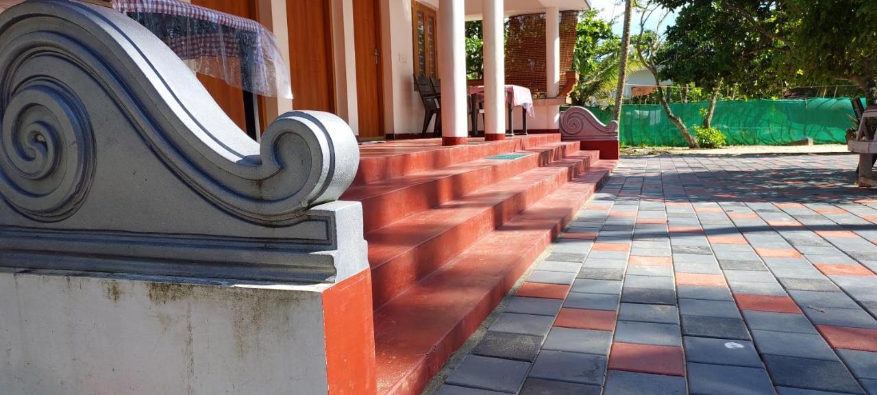 ماراريكولام Marari Anna Beach Villa المظهر الخارجي الصورة