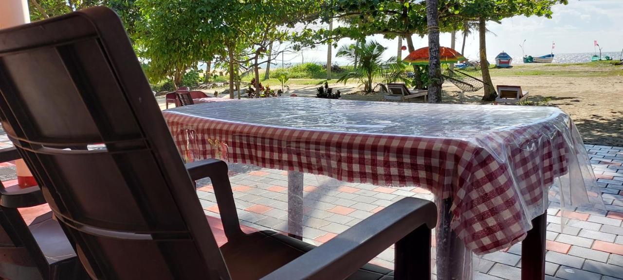 ماراريكولام Marari Anna Beach Villa المظهر الخارجي الصورة