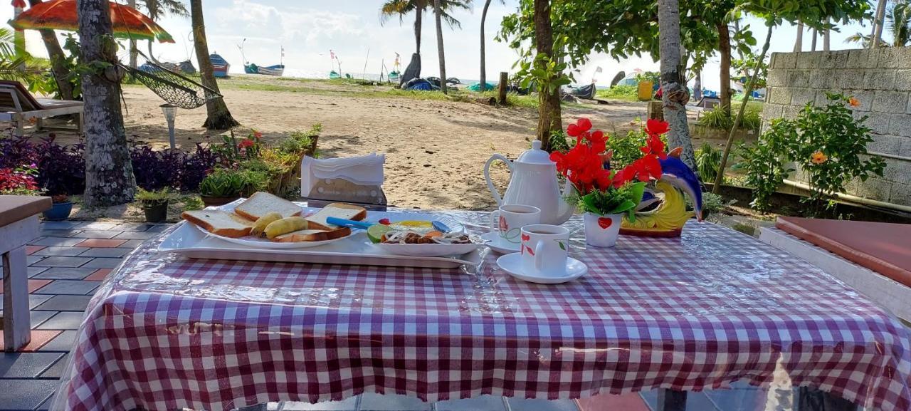 ماراريكولام Marari Anna Beach Villa المظهر الخارجي الصورة