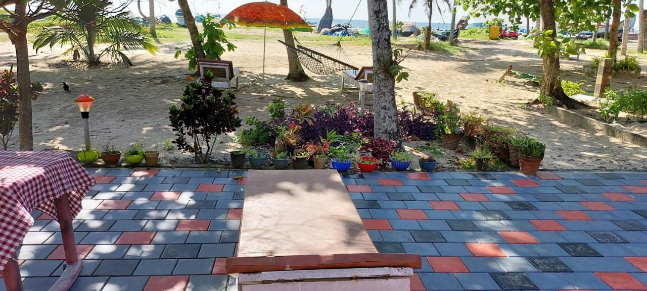 ماراريكولام Marari Anna Beach Villa المظهر الخارجي الصورة
