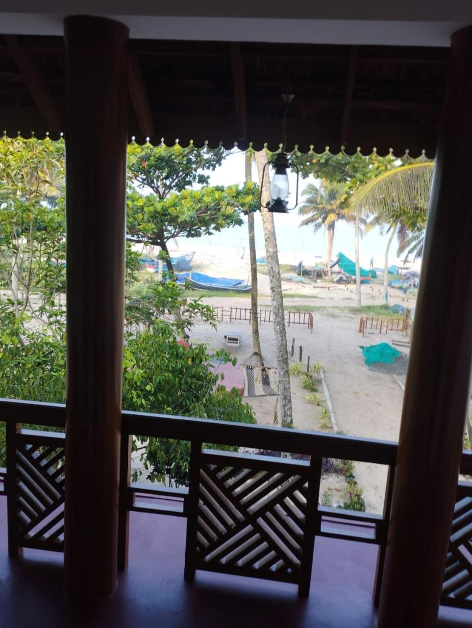 ماراريكولام Marari Anna Beach Villa المظهر الخارجي الصورة