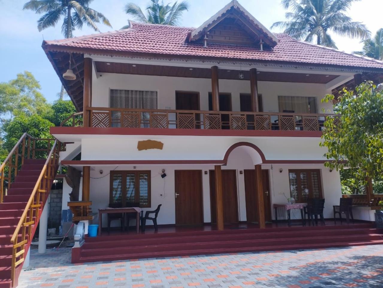 ماراريكولام Marari Anna Beach Villa المظهر الخارجي الصورة